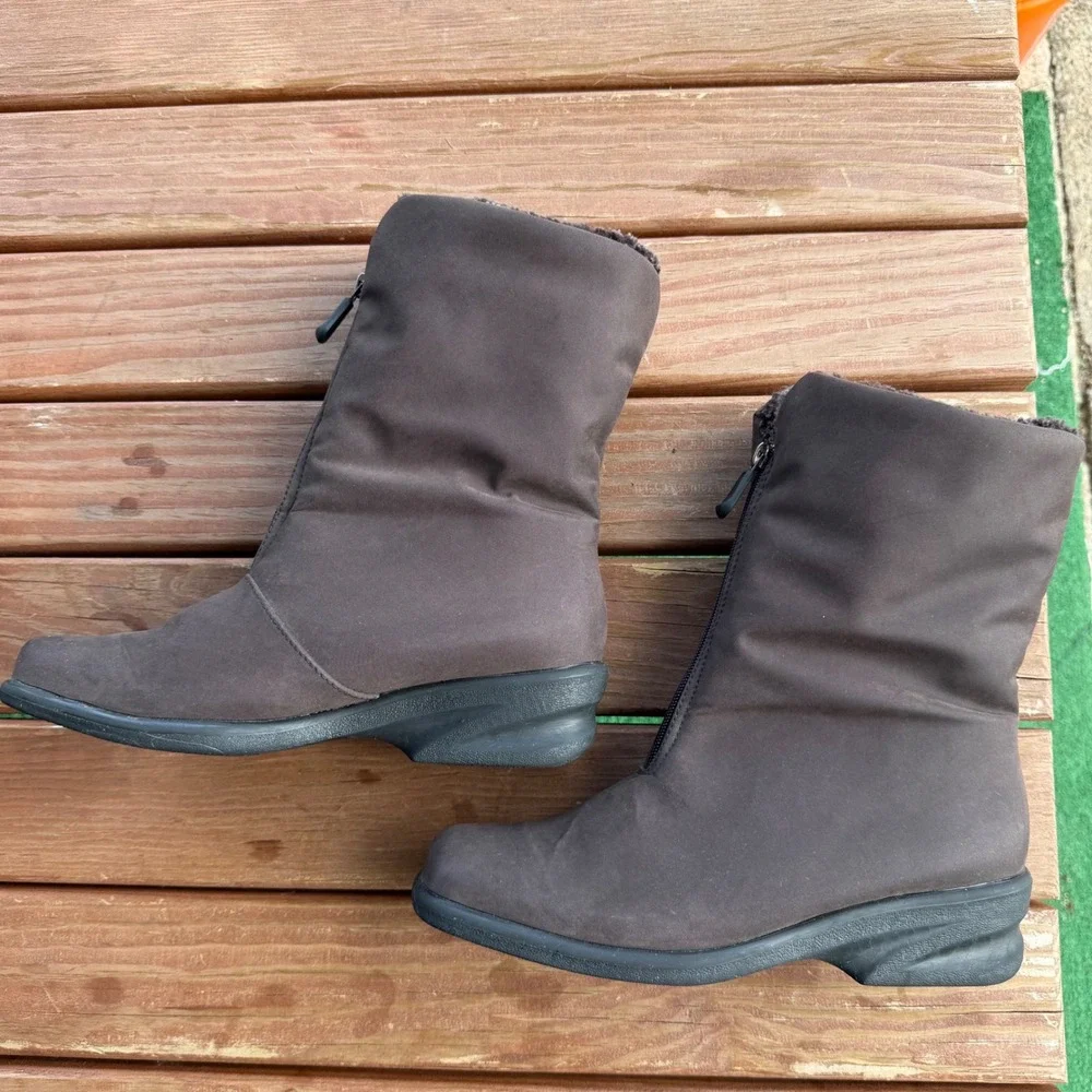 Toe Warmers Brown Front Zip Winter Boots Faux Fur Lined‎ Size 10M Made in Canada